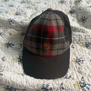 Fjallraven Ovik Plaid baseball cap